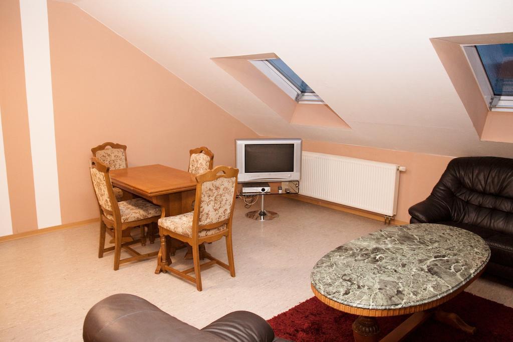 Ferienwohnungen Beckingen Room photo