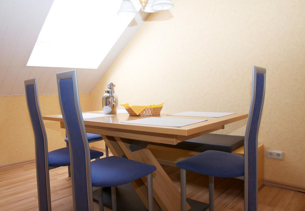 Ferienwohnungen Beckingen Room photo